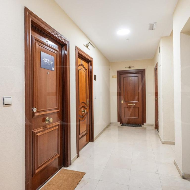 Spacious Historic Centre Apartment REMS - Apartment mit 2 Schlafzimmern - 36
