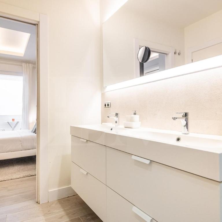 Spacious Historic Centre Apartment REMS - Apartment mit 2 Schlafzimmern - 23
