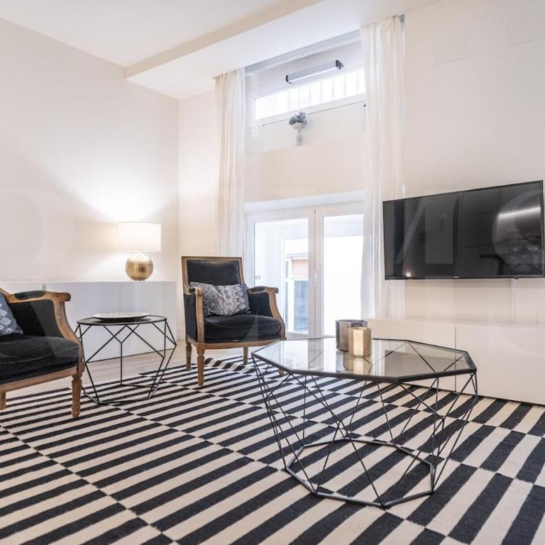 Spacious Historic Centre Apartment REMS - Apartment mit 2 Schlafzimmern - 8