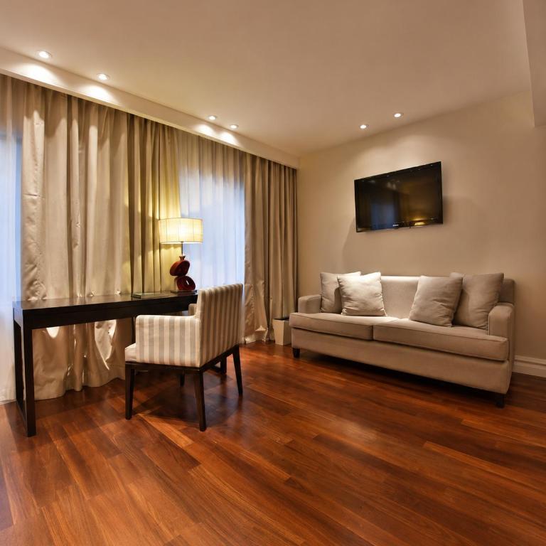 Hotel Hilton Buenos Aires - Two-Bedroom Apartment - 12