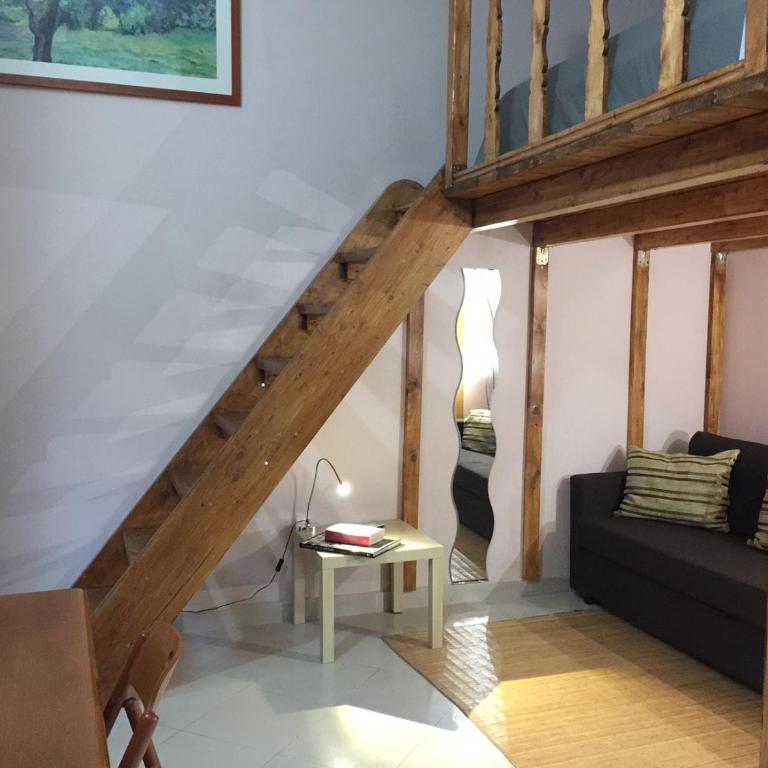 1A Grace House - King Room - 6