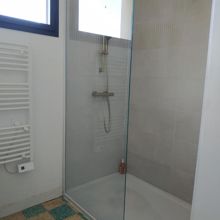 T4 cosy clim et moustiquaires à 400 m de la gare - Appartement 1 Chambre - 32