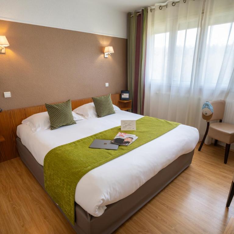 Hôtel Brun - Chambre Double avec Douche - 14