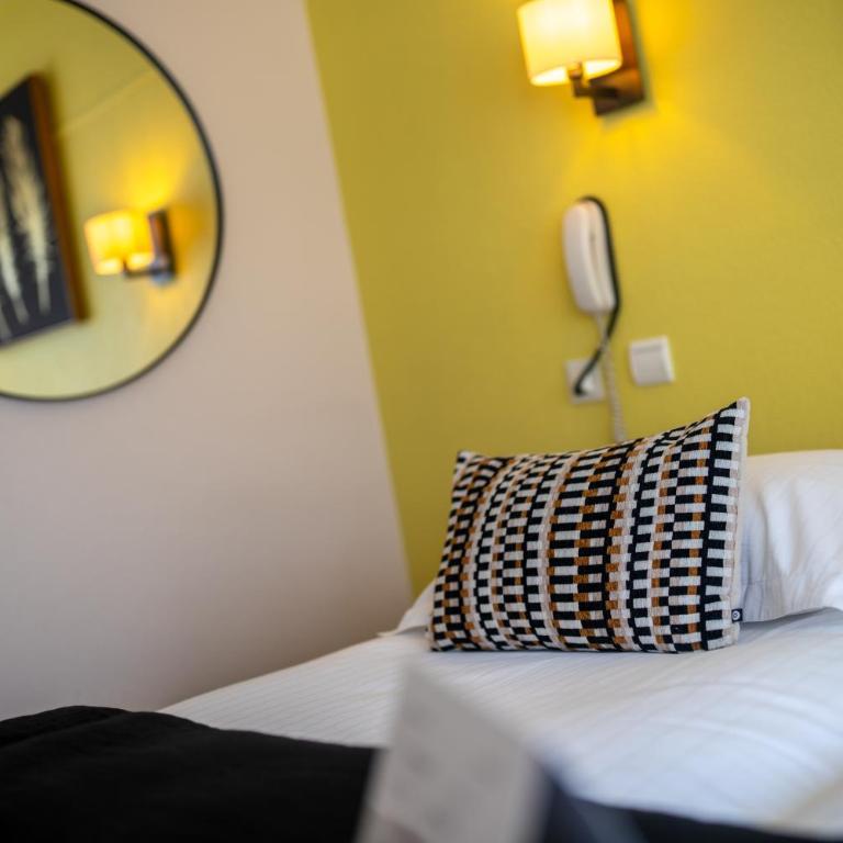 Hôtel Brun - Chambre Lits Jumeaux avec Douche - 11