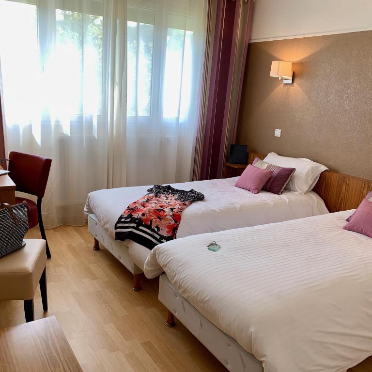 Hôtel Brun - Chambre Lits Jumeaux avec Baignoire - 12