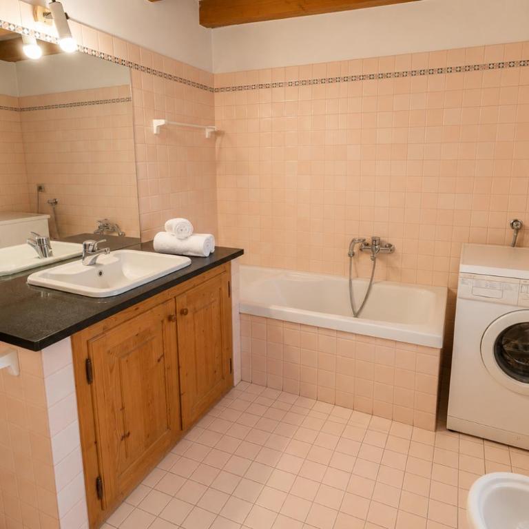 Appartamento Vernelia by AMA Val di Fassa - Appartamento con 3 Camere da Letto - 4
