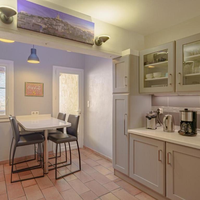 WeHost - Grande maison avec piscine - porte des Calanques - Maison 3 Chambres - 10