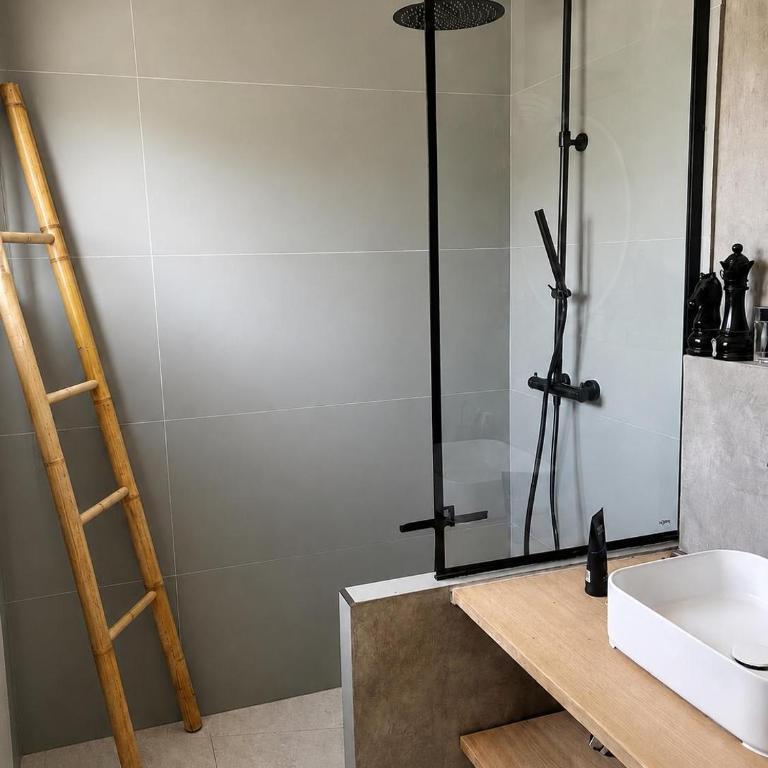 Les Hauts de Constance, Swimming Pool & Cabin - Villa avec Piscine Privée - 18