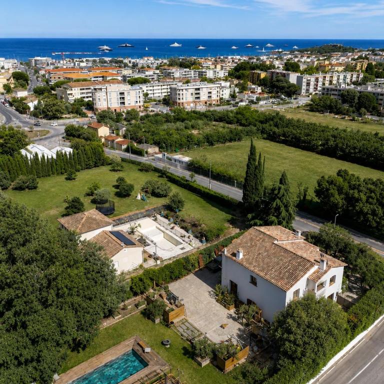 Les Hauts de Constance, Swimming Pool & Cabin - Villa avec Piscine Privée - 26