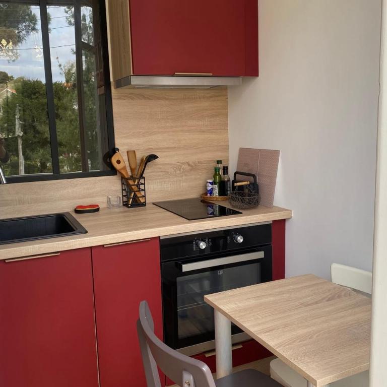 Beautiful & bright apartment with balconies - Studio - 6