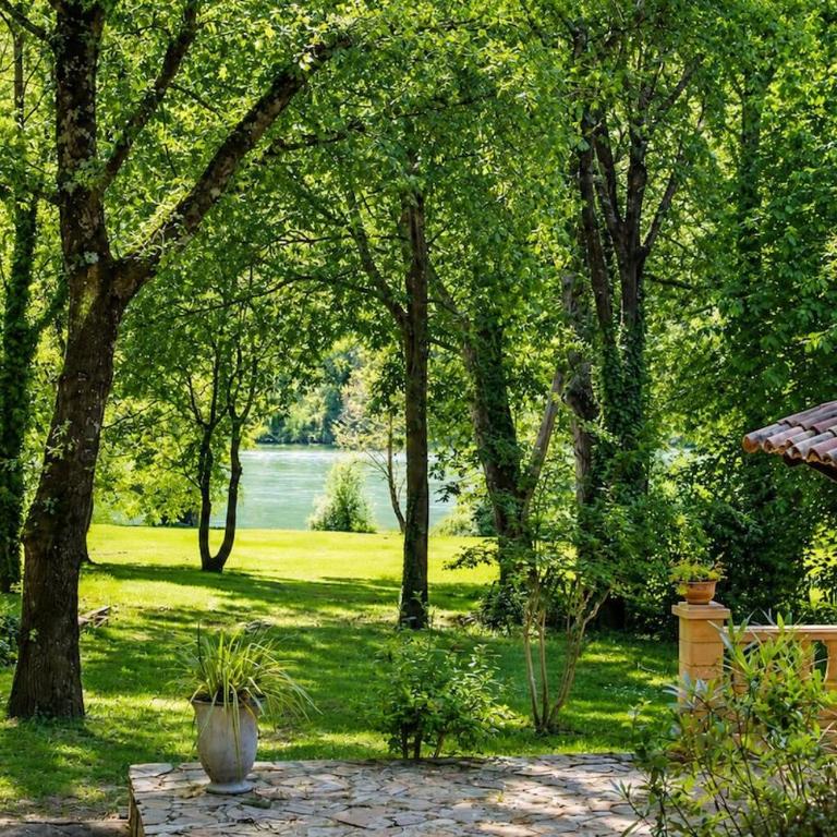 Rive Douce - Plage privee en bord d'ardeche - Three-Bedroom House - 1