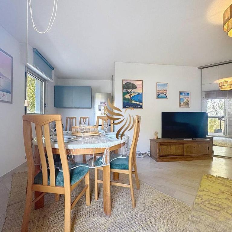 Édenia, AC,balcony swimming pool, Wi-Fi & parking - Apartment - 25