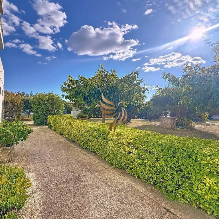 Édenia, AC,balcony swimming pool, Wi-Fi & parking - Apartment - 43