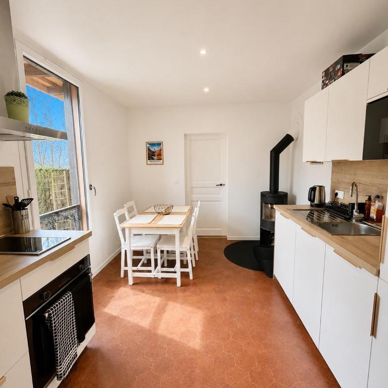 Le Jedlina - T2 sauna privé extérieur, parking gratuit - Appartement 1 Chambre - 13
