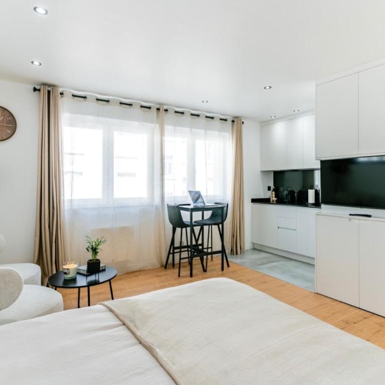 Climatisé, Luxe, Refait à neuf, à 300m de la gare SNCF - Apartment mit 1 Schlafzimmer - 10