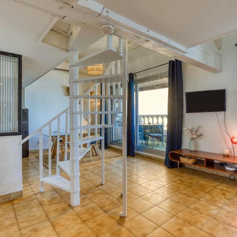 T3 avec TERRASSE avec VUE EXCEPTIONNELLE sur les QUAIS de SETE - Apartment - 26