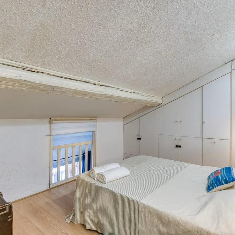 T3 avec TERRASSE avec VUE EXCEPTIONNELLE sur les QUAIS de SETE - Apartment - 5