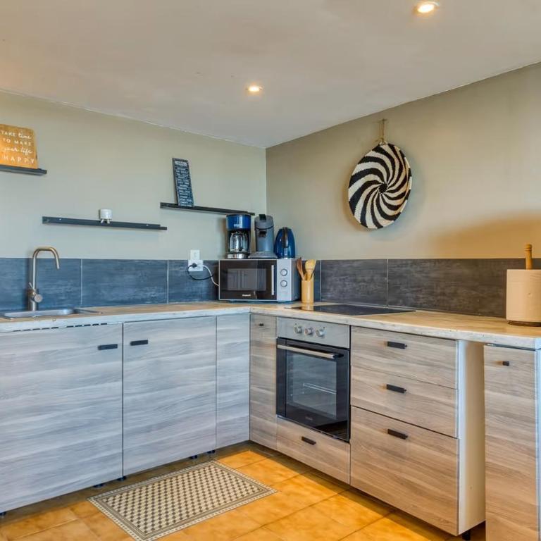 T3 avec TERRASSE avec VUE EXCEPTIONNELLE sur les QUAIS de SETE - Apartment - 27