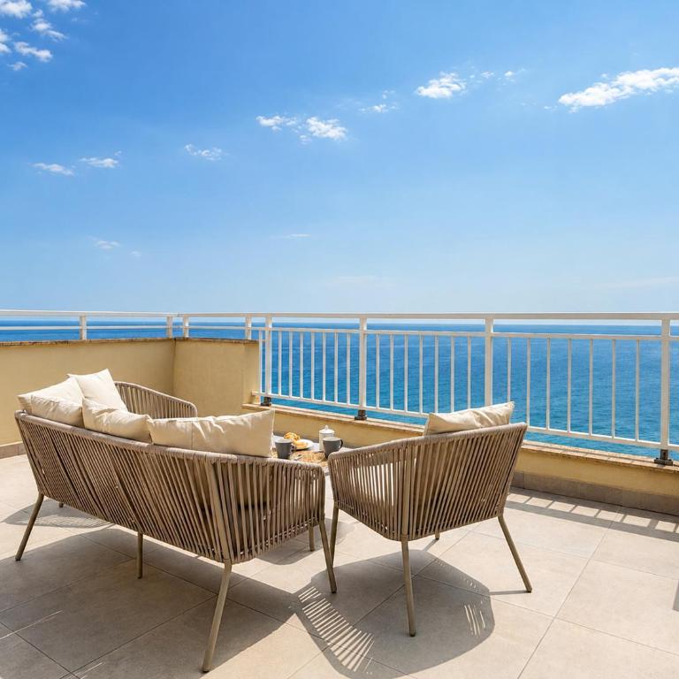 Hostdomus - Sky and Sand Rooftop - Appartamento con 3 Camere da Letto - 2