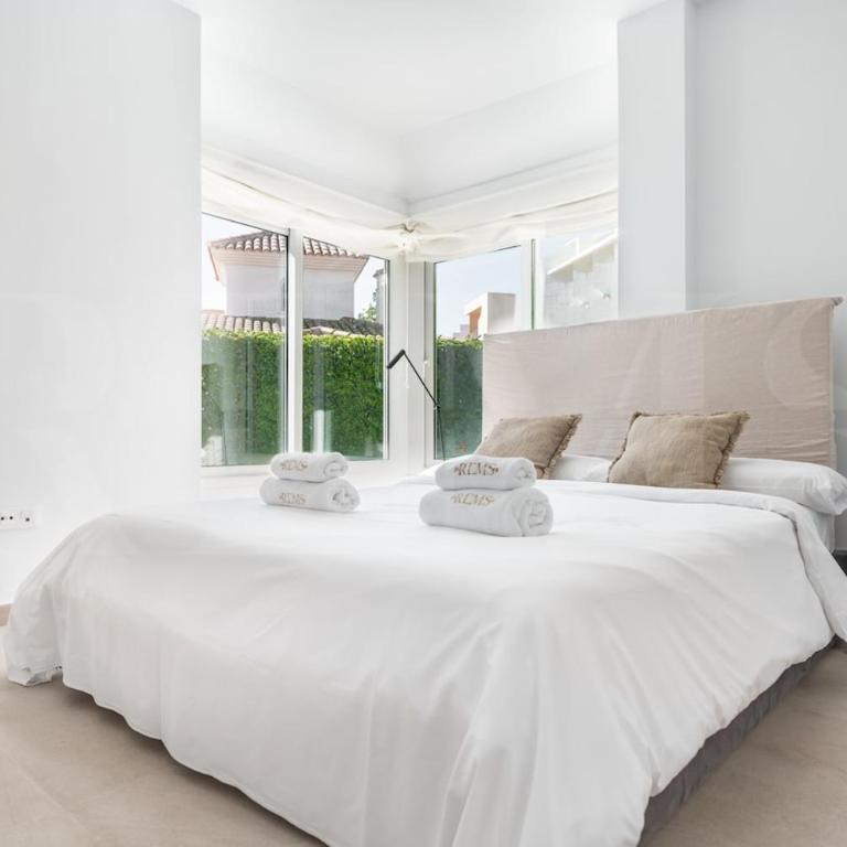Exclusive 4BR Family Villa with Pool & BBQ REMS - Villa with Private Pool - 3