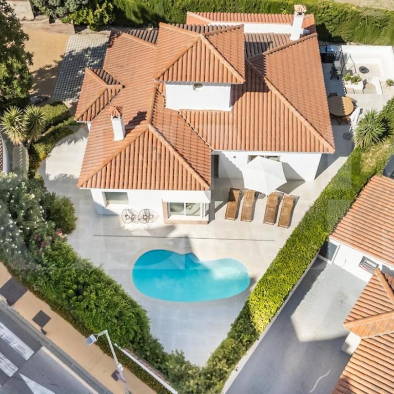 Exclusive 4BR Family Villa with Pool & BBQ REMS - Villa with Private Pool - 31