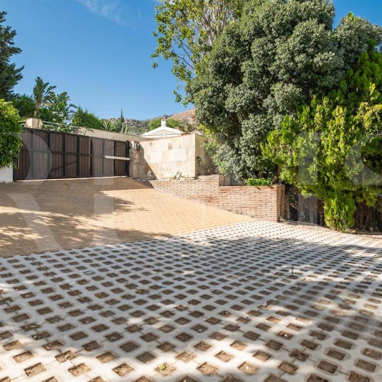 Exclusive 4BR Family Villa with Pool & BBQ REMS - Villa with Private Pool - 34