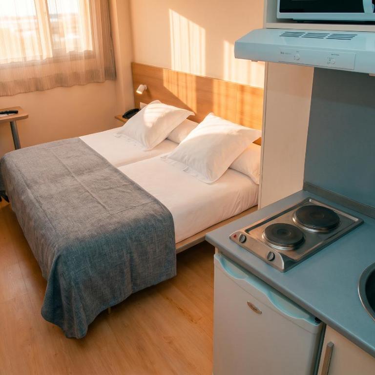 Vértice Roomspace - Camera Matrimoniale/Doppia con Letti Singoli con Angolo Cottura - 1
