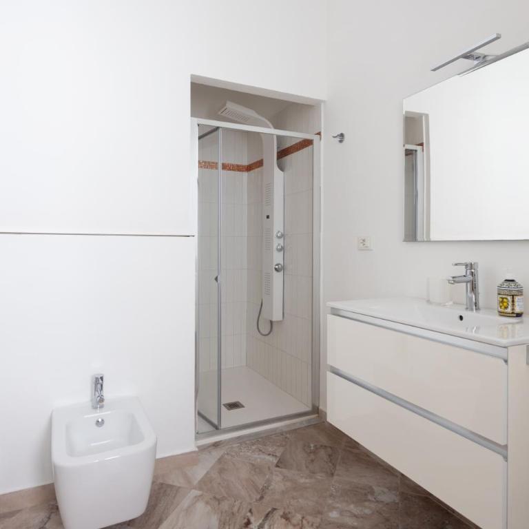 Elegant Charme Apartment near Cinque Terre Free Garage 600m far - Three-Bedroom Apartment - 33