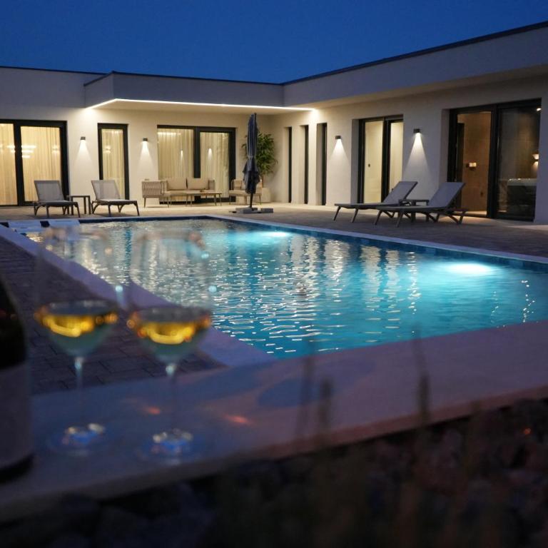 Vila Novaris - Vila - 1