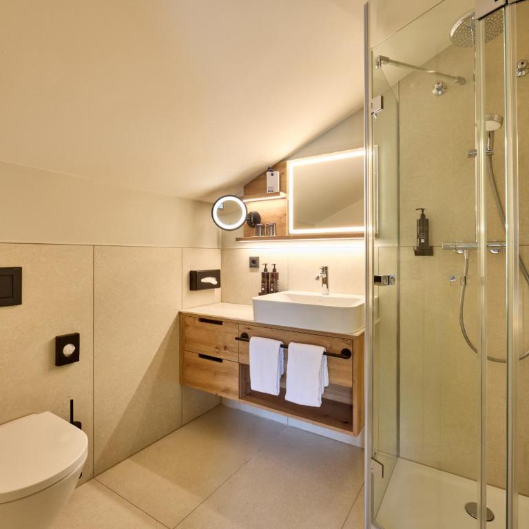 Dorint Sporthotel Garmisch-Partenkirchen - Apartment mit 2 Schlafzimmern und Bergblick - 8