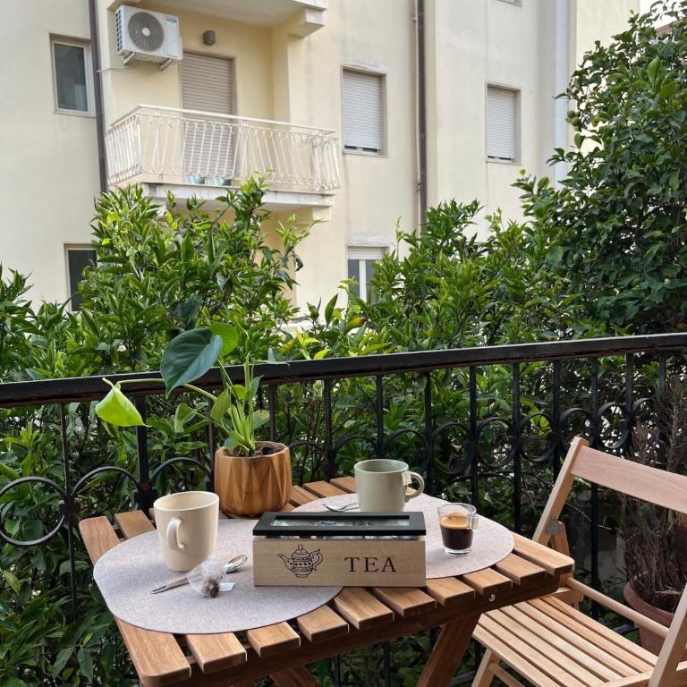 Elegante appartamento a Cagliari -2 camere-6 ospiti - Two-Bedroom Apartment with Balcony - 1