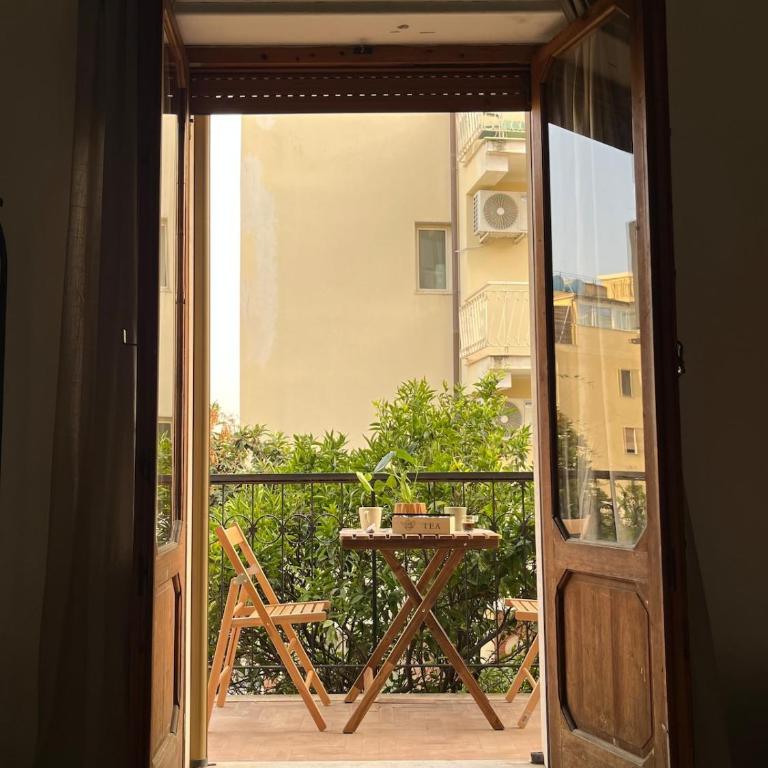 Elegante appartamento a Cagliari -2 camere-6 ospiti - Two-Bedroom Apartment with Balcony - 2
