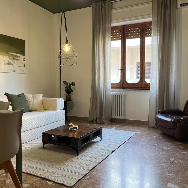 Elegante appartamento a Cagliari -2 camere-6 ospiti - Two-Bedroom Apartment with Balcony - 8