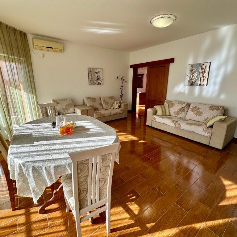 Rose Apartment Petrovac - Appartement 2 Chambres - 17