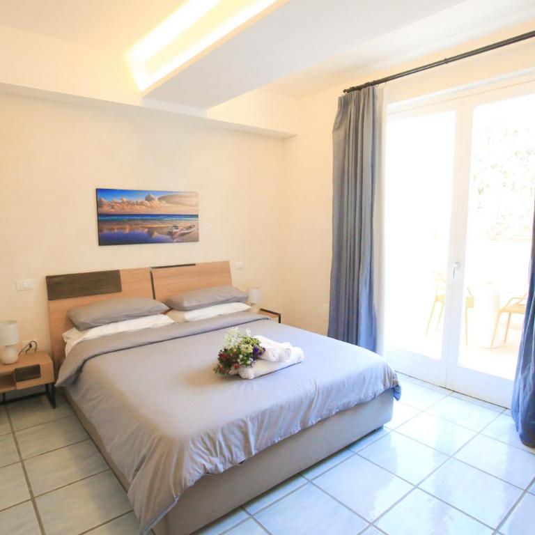 Il Viaggiatore Gaeta Medievale B&B - Deluxe Double Room with Balcony and Sea View - 1