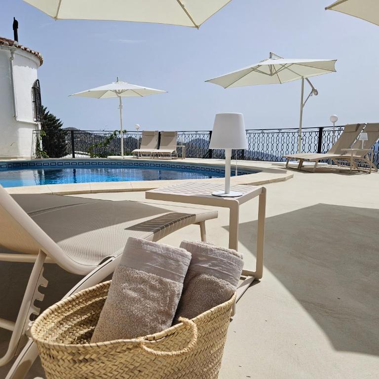 Villa Andalucía Cómpeta - Estudio Deluxe con cama grande - 32