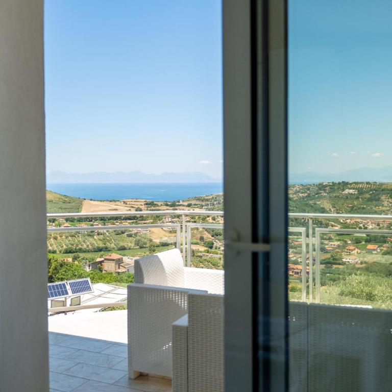 Villa Teresa - Camera Familiare con Terrazza - 4