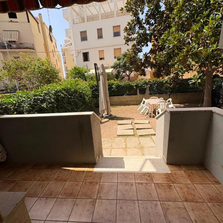 Casa Magnolia - Appartamento con 2 Camere da Letto e Vista Giardino - 1