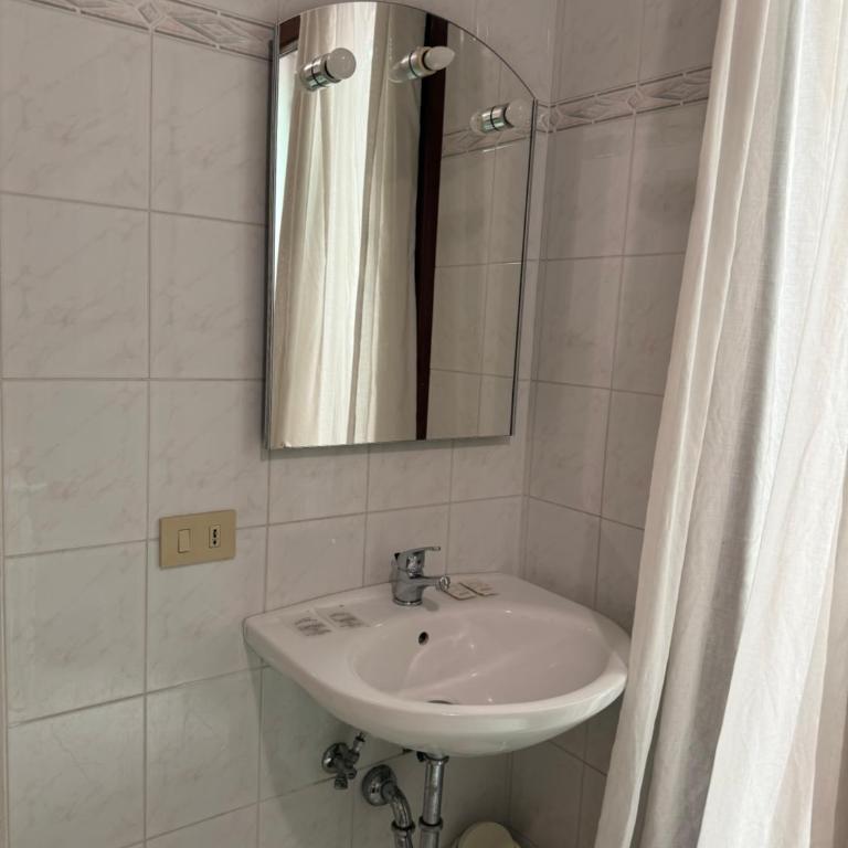 Hotel Adua - Habitación Doble - 1