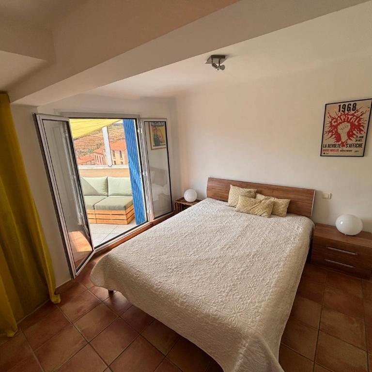 Attique à Banyuls - vue mer et montagne - Three-Bedroom Apartment - 10