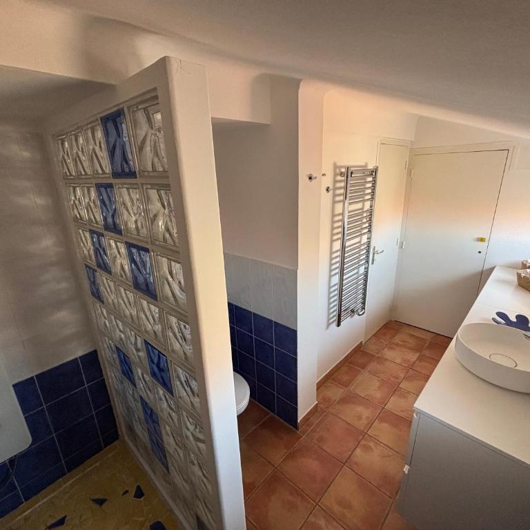 Attique à Banyuls - vue mer et montagne - Three-Bedroom Apartment - 12