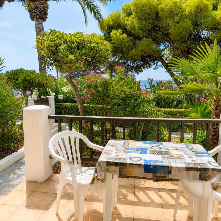 Frontal al mar - Estudio Las Fuentes ALBERT VILLAS - Monolocale con Vista Mare - 1