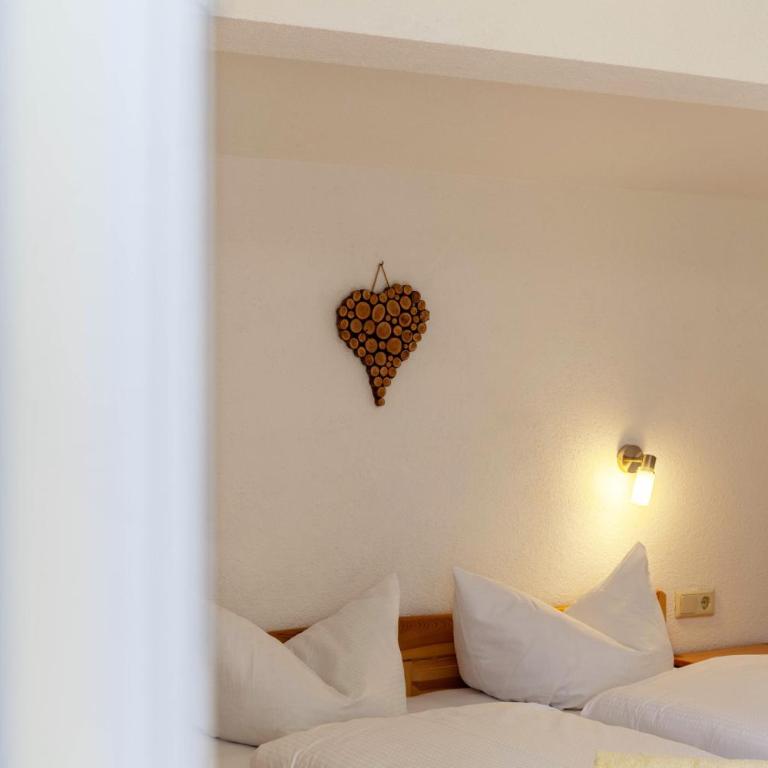 Ferienwohnung Sylvia - Deluxe Apartment mit Balkon und 2 Schlafzimmern - 13