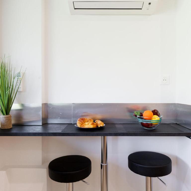 Upstays Cosy Studio 15m2 with pool and quiet - Appartement 1 Chambre - 20