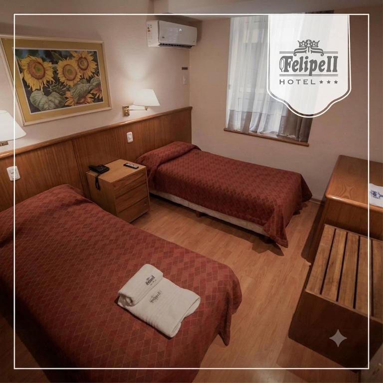 Hotel Felipe II - Habitación Doble - 2 camas - 4