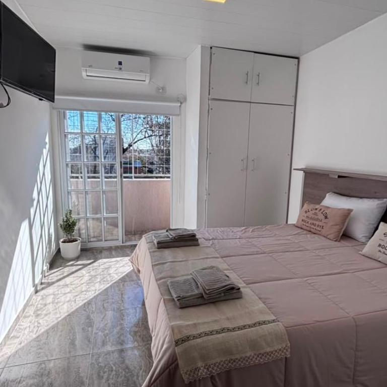 Estacion de Departamentos & Oficinas - Apartamento de 1 dormitorio - 2