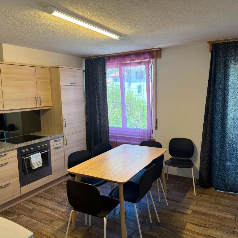 Family friendly Apartment in the heart of Interlaken - Apartment with Mountain View - 2