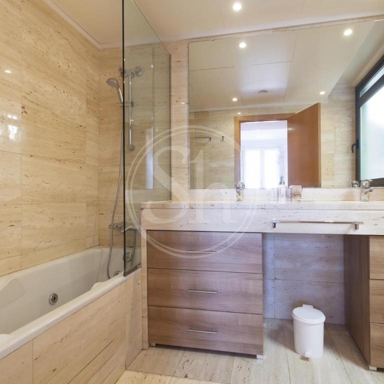 Passeig de Gràcia Apartment with Terrace and Views of Plaça Catalunya - Apartment mit 2 Schlafzimmern - 11