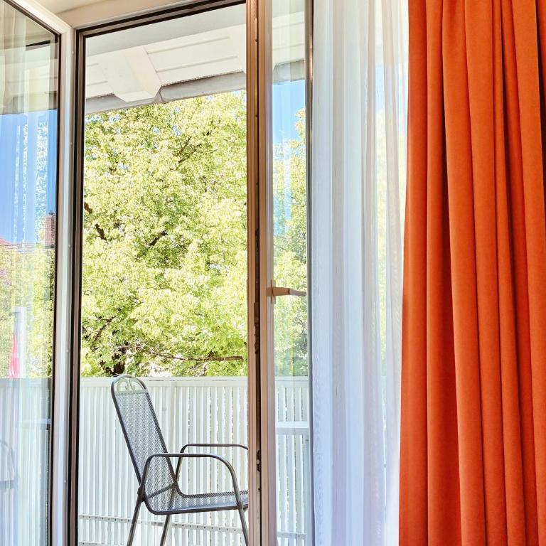 Hotel Kriemhild am Hirschgarten - Suite mit Balkon - 9