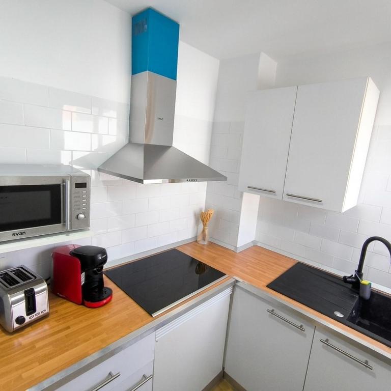 B-C Apartment 10min walk to the beach - Apartment mit 2 Schlafzimmern - 10